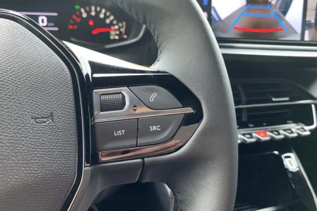 Peugeot 2008 (2025) thumbnail 7