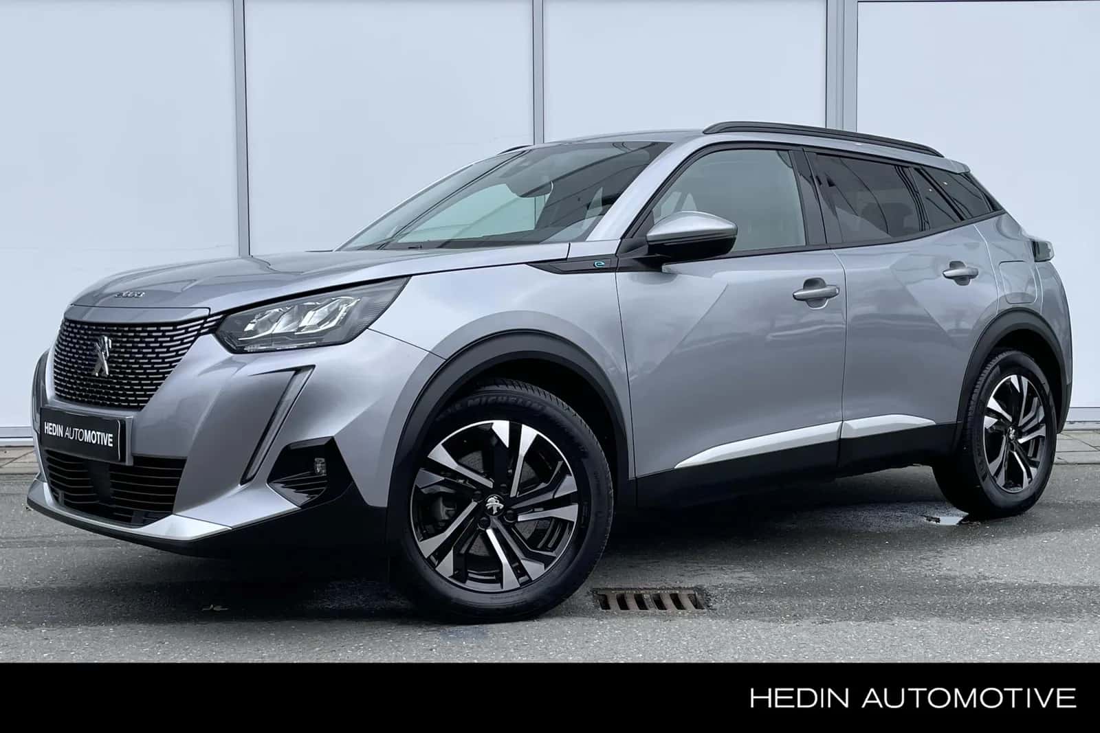 Peugeot e-2008 (2021) — foto 1