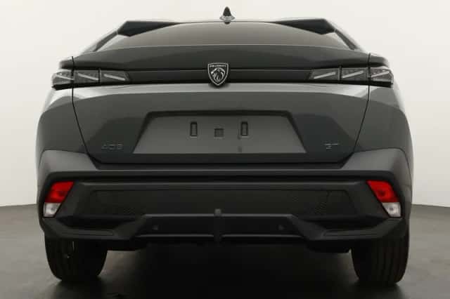 Peugeot 408 (2025) thumbnail 5