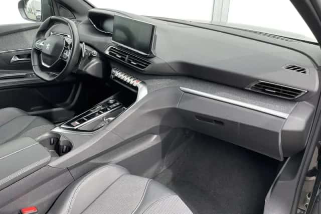 Peugeot 3008 (2023) thumbnail 3