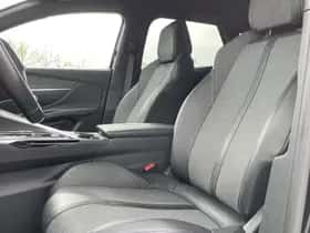 Peugeot 3008 (2023) thumbnail 5