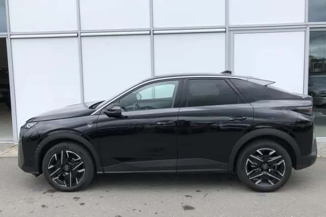 Peugeot 3008 (2024) thumbnail 3