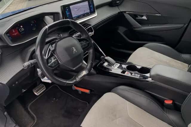 Peugeot e-208 (2020) thumbnail 3