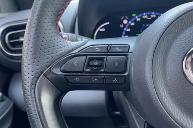 Toyota Yaris Cross (2024) thumbnail 13