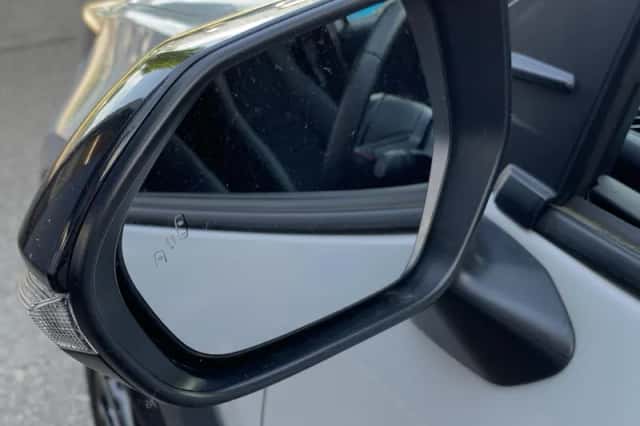 Toyota Yaris Cross (2024) thumbnail 27