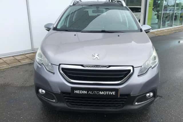 Peugeot 2008 (2016) thumbnail 2