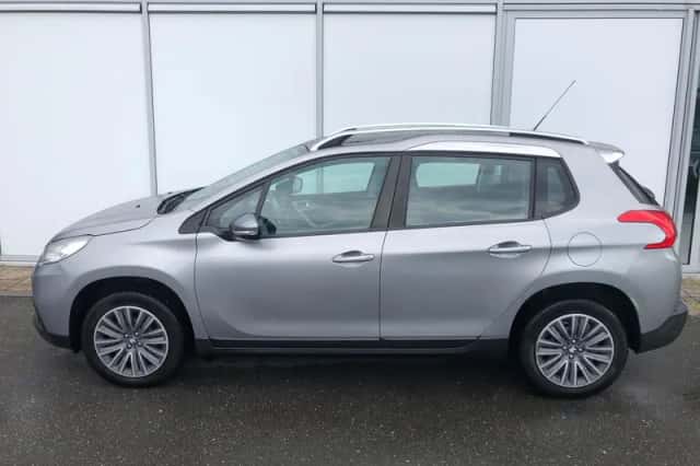 Peugeot 2008 (2016) thumbnail 3