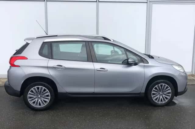 Peugeot 2008 (2016) thumbnail 5