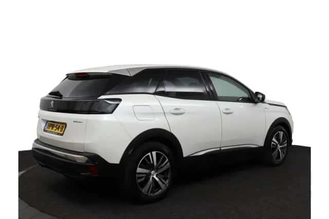 Peugeot 3008 (2022) thumbnail 2