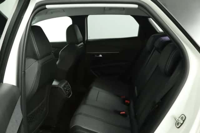 Peugeot 3008 (2022) thumbnail 15