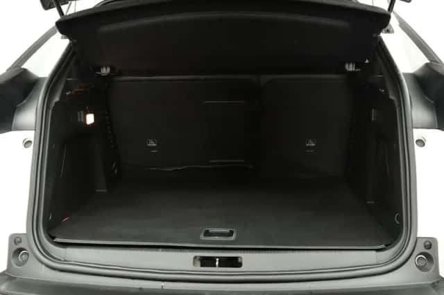 Peugeot 3008 (2022) thumbnail 19