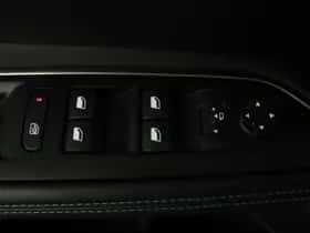 Peugeot 3008 (2022) thumbnail 25