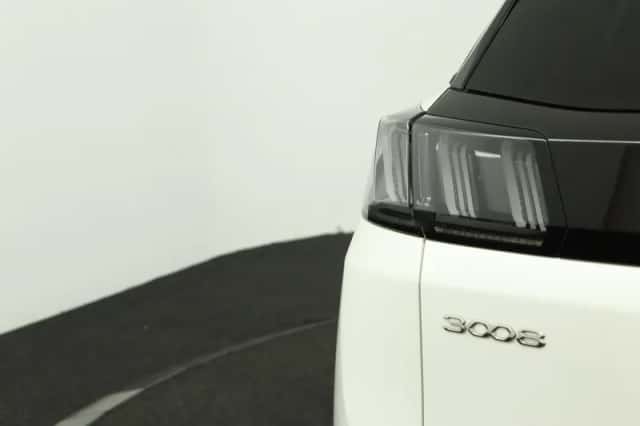 Peugeot 3008 (2022) thumbnail 37