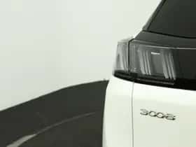 Peugeot 3008 (2022) thumbnail 37