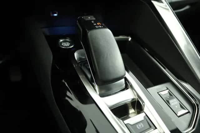 Peugeot 3008 (2022) thumbnail 42