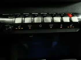 Peugeot 3008 (2022) thumbnail 43