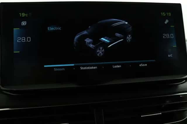 Peugeot 3008 (2022) thumbnail 44