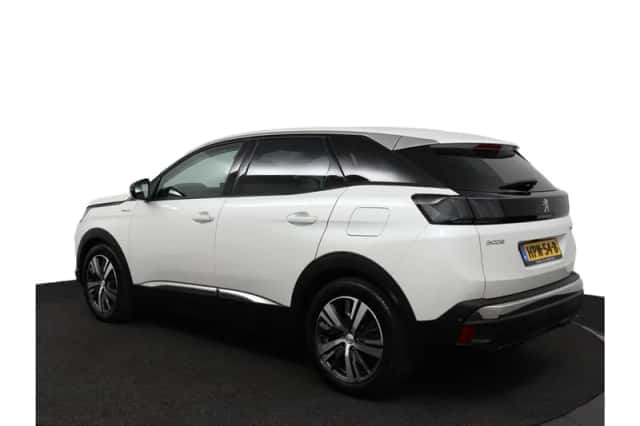 Peugeot 3008 (2022) thumbnail 10