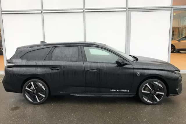 Peugeot e-308 (2025) thumbnail 4