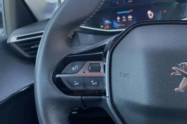 Peugeot 208 (2023) thumbnail 17