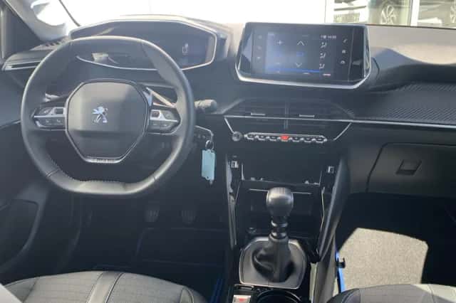 Peugeot 208 (2023) thumbnail 4