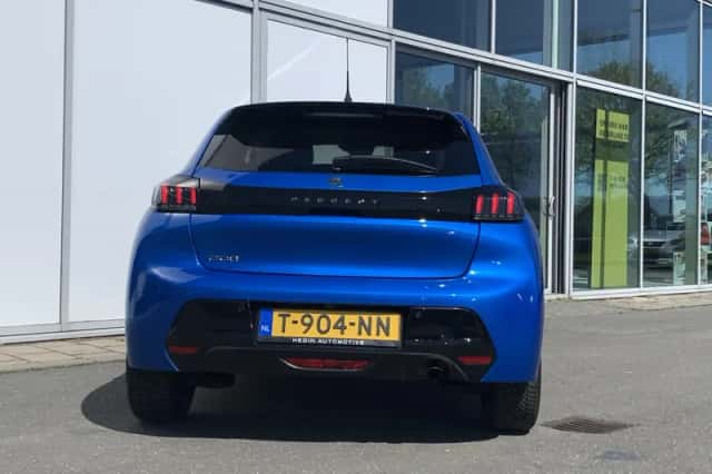 Peugeot 208 (2023) thumbnail 8