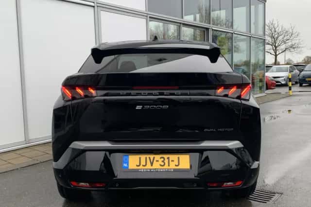 Peugeot e-3008 (2025) thumbnail 12