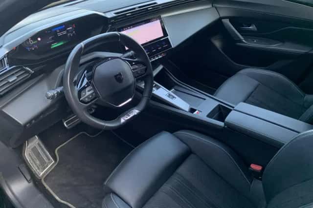 Peugeot 308 (2024) thumbnail 3
