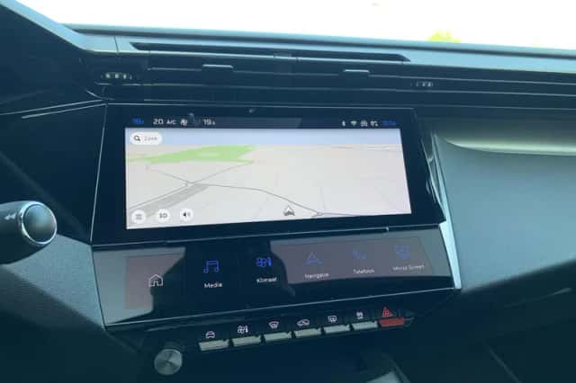 Peugeot 308 (2024) thumbnail 7