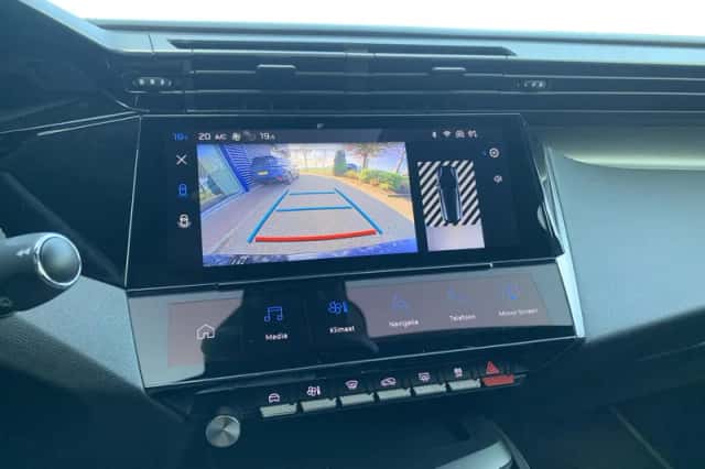 Peugeot 308 (2024) thumbnail 8
