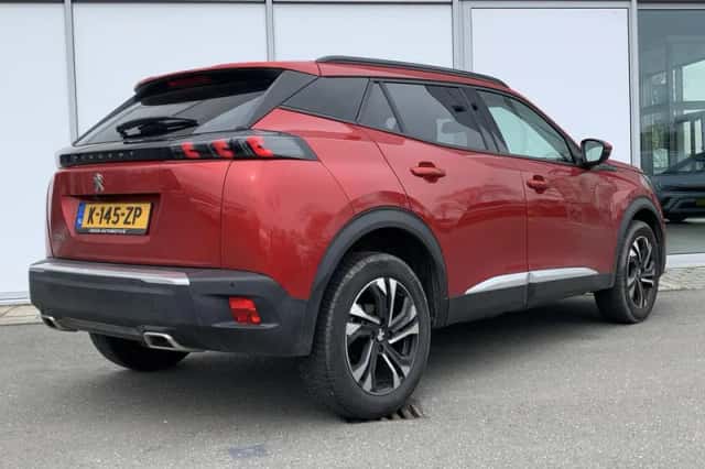 Peugeot 2008 (2021) thumbnail 2
