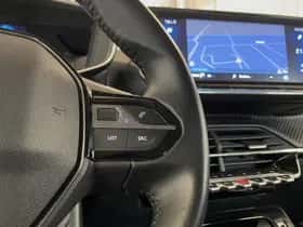 Peugeot 2008 (2021) thumbnail 13