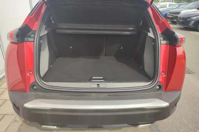 Peugeot 2008 (2021) thumbnail 5