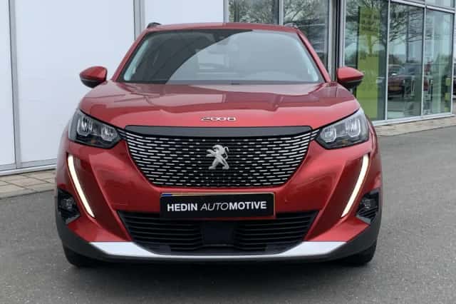 Peugeot 2008 (2021) thumbnail 10