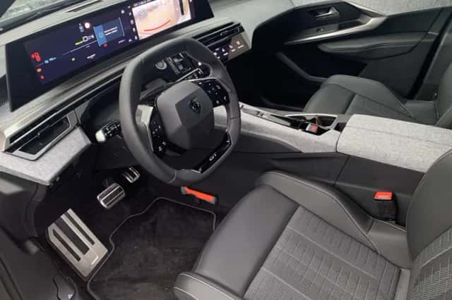 Peugeot E-5008 (2025) thumbnail 5