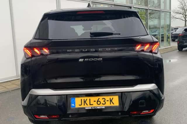 Peugeot E-5008 (2025) thumbnail 8