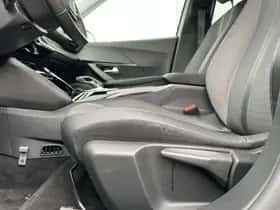 Peugeot e-2008 (2021) thumbnail 11