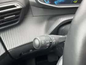 Peugeot e-2008 (2021) thumbnail 16
