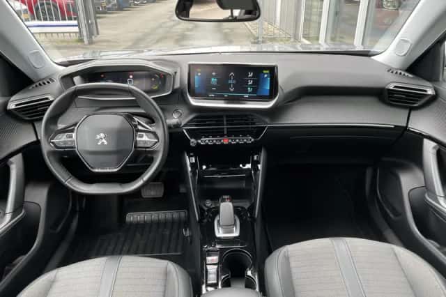 Peugeot e-2008 (2021) thumbnail 6