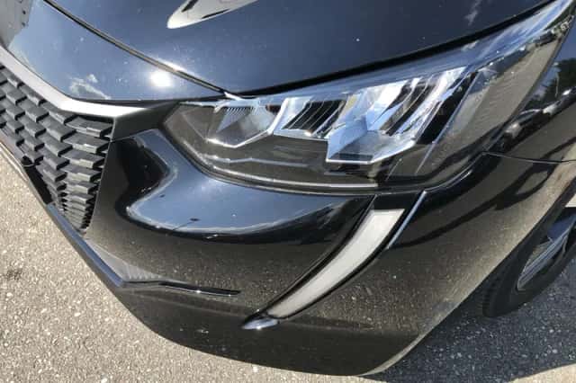 Peugeot 208 (2023) thumbnail 2