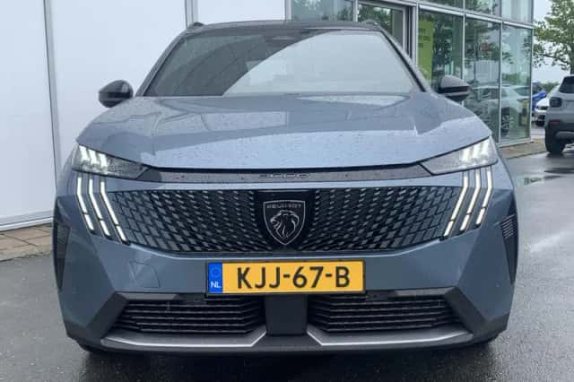 Peugeot 5008 (2026) thumbnail 3