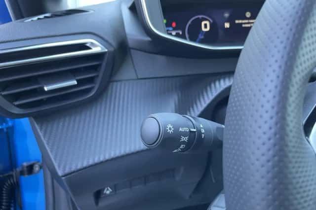 Peugeot 208 (2025) thumbnail 18