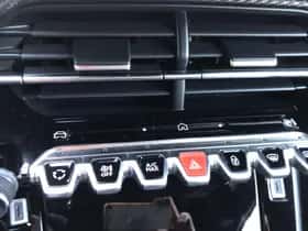 Peugeot 208 (2024) thumbnail 13