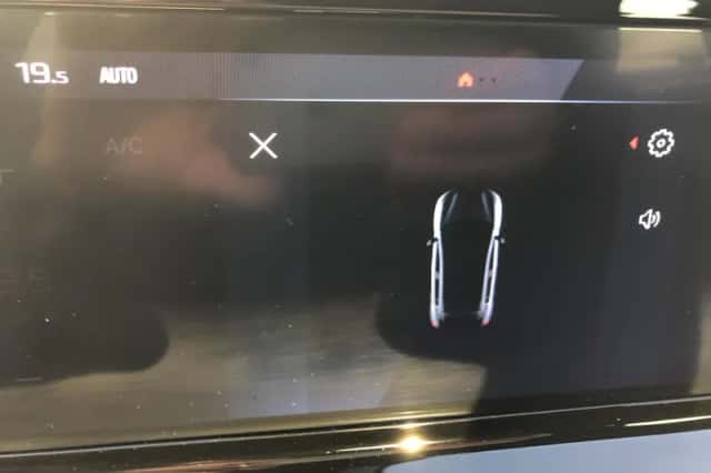Peugeot 208 (2024) thumbnail 3