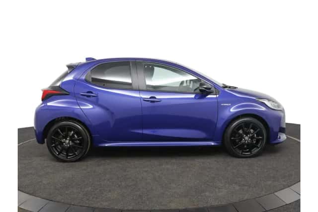 Toyota Yaris (2024) thumbnail 11