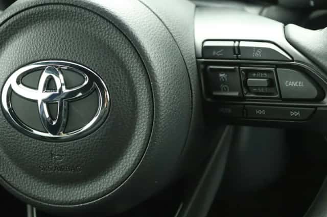 Toyota Yaris (2024) thumbnail 17