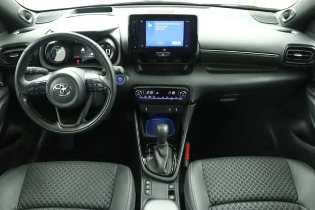 Toyota Yaris (2024) thumbnail 4