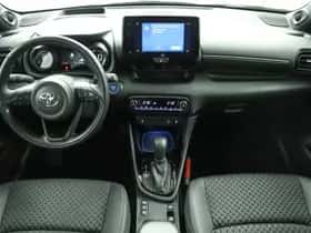 Toyota Yaris (2024) thumbnail 4