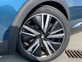 Peugeot 5008 (2021) thumbnail 2