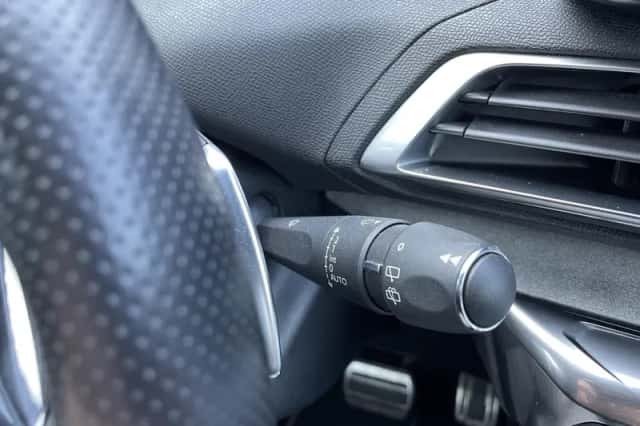 Peugeot 5008 (2021) thumbnail 11